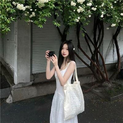 好朋友雪中欢聚